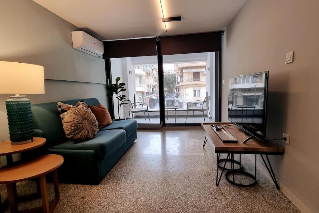Μπροστά Στη Πλατεία Ναυαρίνου/Τσιμισκη Διαμέρισμα テッサロニキ エクステリア 写真